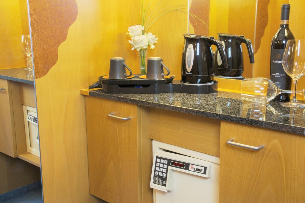 Atlanta Hotel Leipzig Гроспосна Екстериор снимка