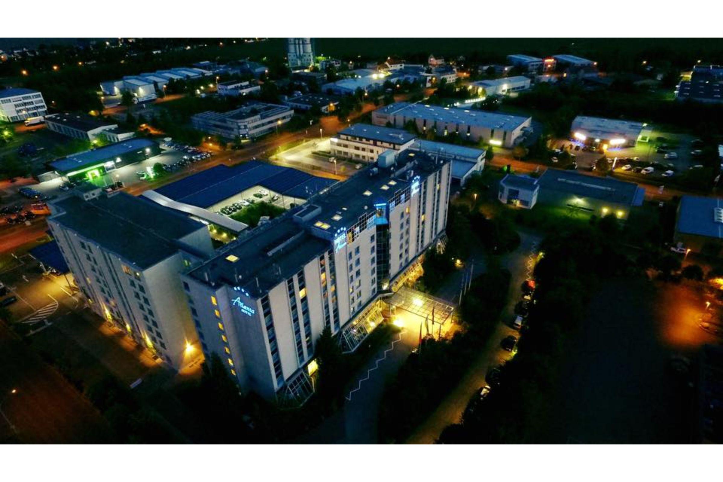 Atlanta Hotel Leipzig Гроспосна Екстериор снимка