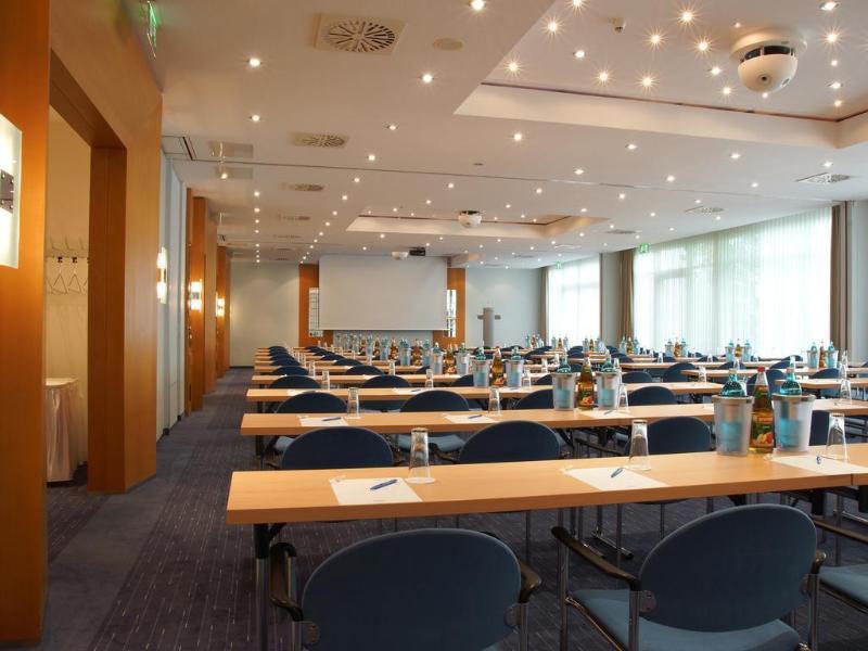 Atlanta Hotel Leipzig Гроспосна Екстериор снимка
