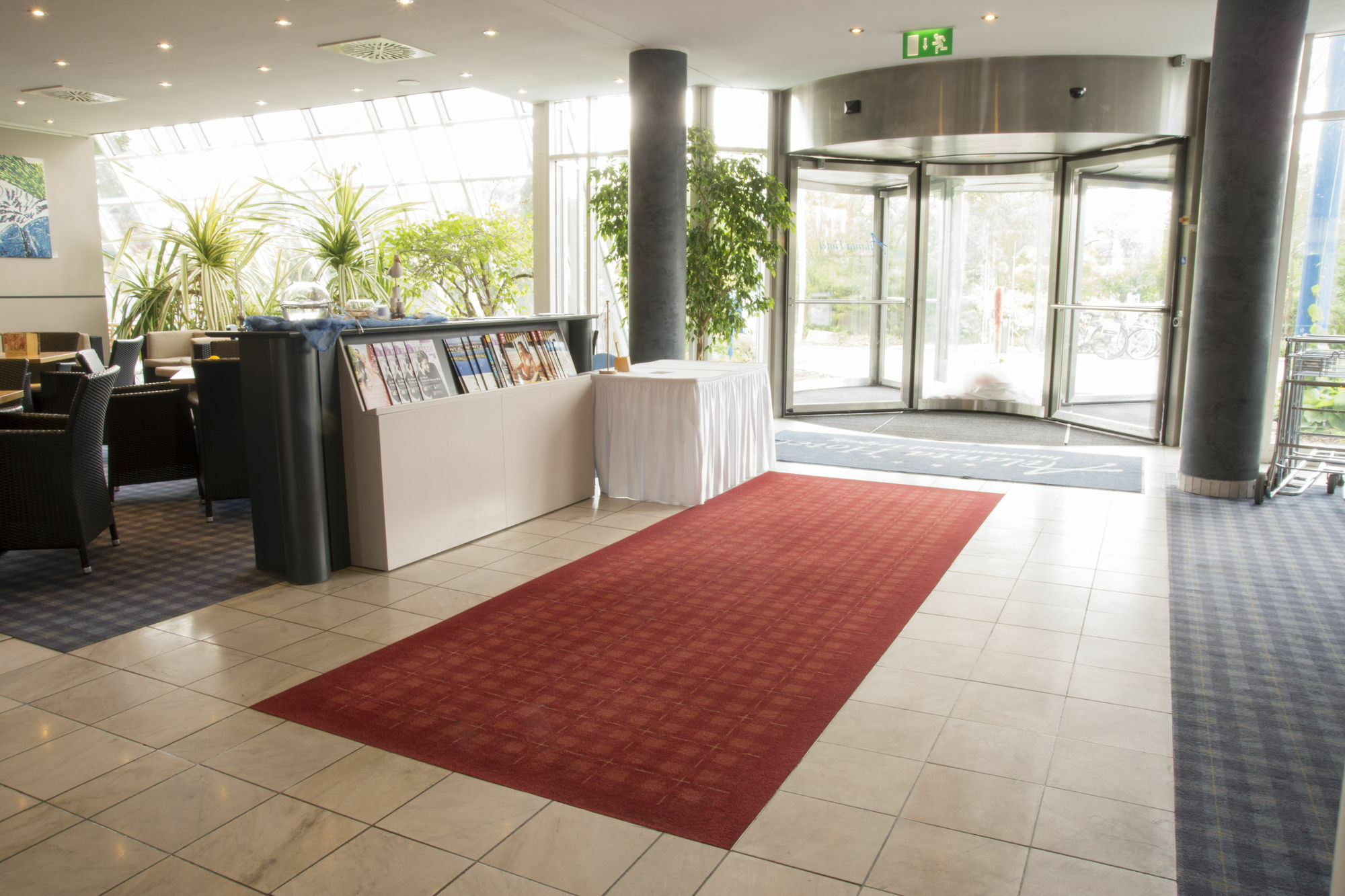 Atlanta Hotel Leipzig Гроспосна Екстериор снимка